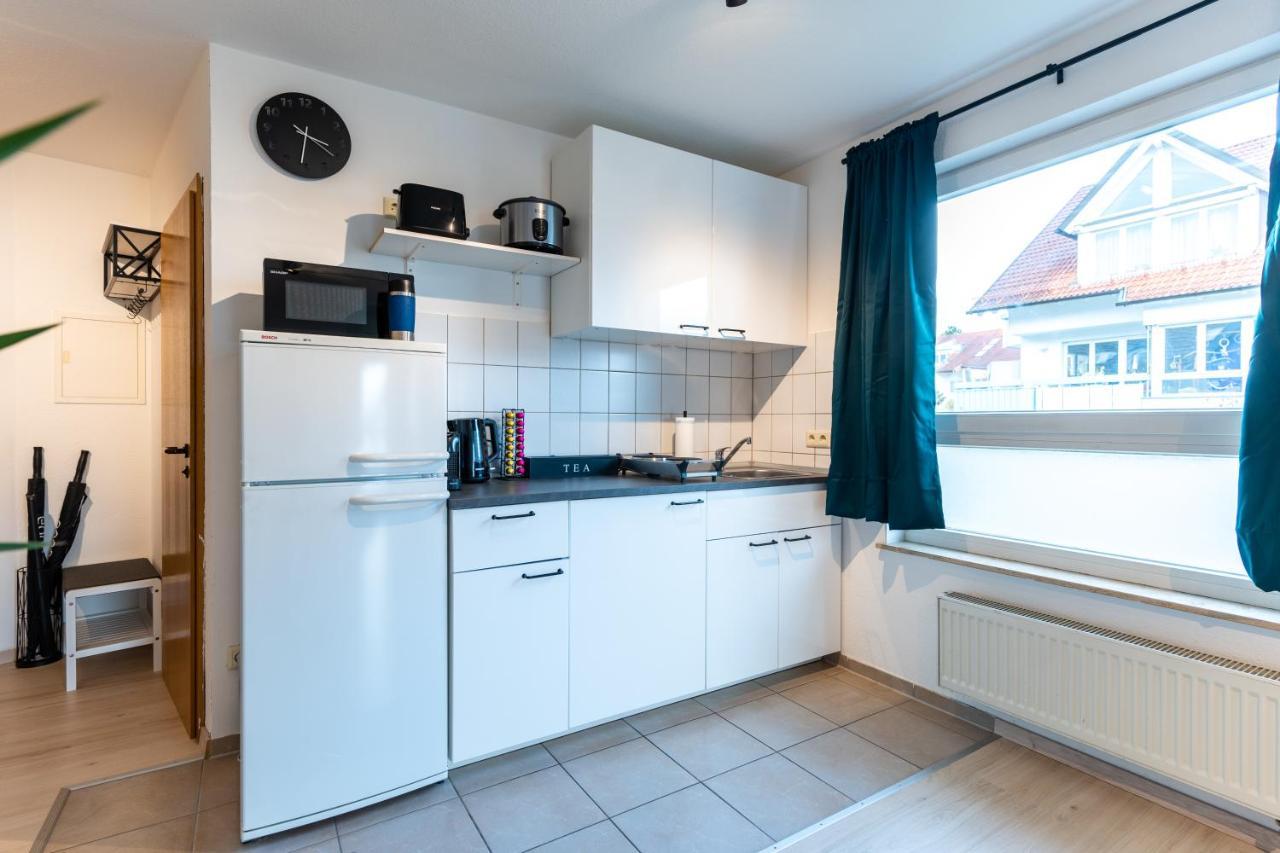Mercedes I Stuttgart I Kitchen I Home Office I Parkplatz Böblingen Exterior foto